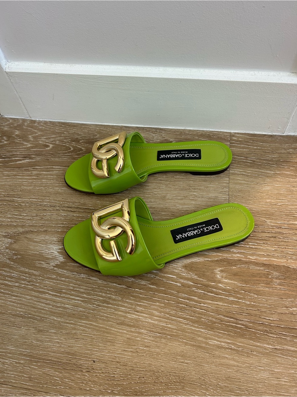 Dolce & Gabbana Lime Green Logo Slide Sandals with Gold Emblem - Picture 3 of 5